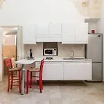 Nonno Nino's House * אוסטוני