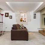 בית נופש Nonno Nino's House *